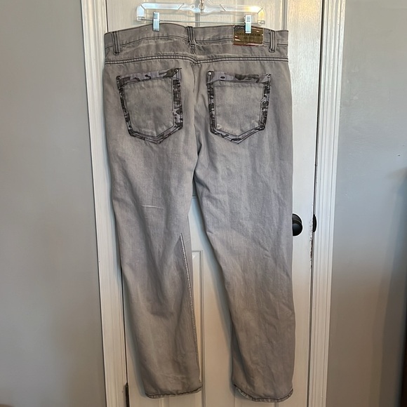 Men's Relaxed Fit Jeans - Light Gray - Picture 7 of 12
